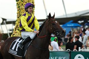 SYDNEY, AUSTRALIA - SEPTEMBER 27: Jason Collett riding Monte Supreme win Race 10 E Security Group during Sydney Racing at Rosehill Gardens on September 27, 2025 in Sydney, Australia. (Photo by Jeremy Ng/Getty Images)