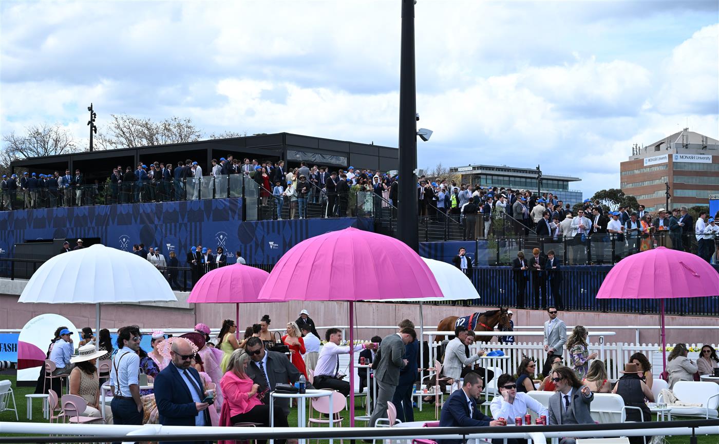 MELBOURNE, AUSTRALIA - OCTOBER 11: General view during Melbourne Racing at Caulfield Racecourse on October 11, 2025 in Melbourne, Australia. (Photo by Vince Caligiuri/Getty Images)