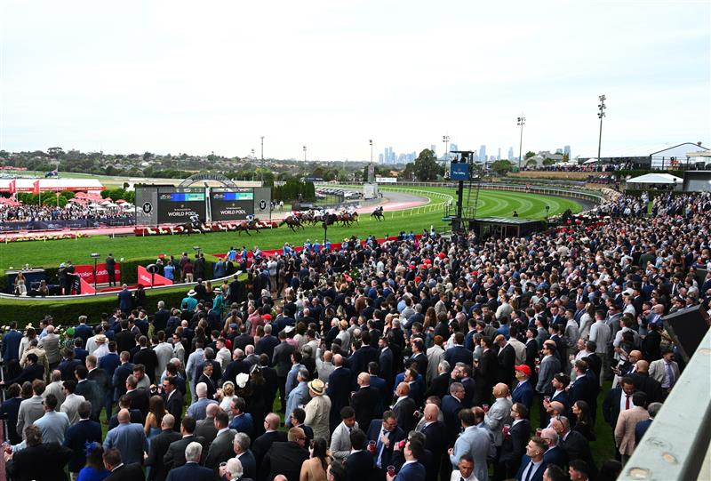 MELBOURNE, AUSTRALIA - OCTOBER 25: General view of crowds in Race 2, the Hkjc World Pool Red Anchor Stakes during Cox Plate Day at Moonee Valley Racecourse on October 25, 2025 in Melbourne, Australia. (Photo by Vince Caligiuri/Getty Images)