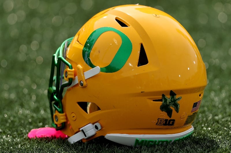 Minnesota at Oregon Preview & Picks – Ducks To Dominate Golden Gophers In College Football