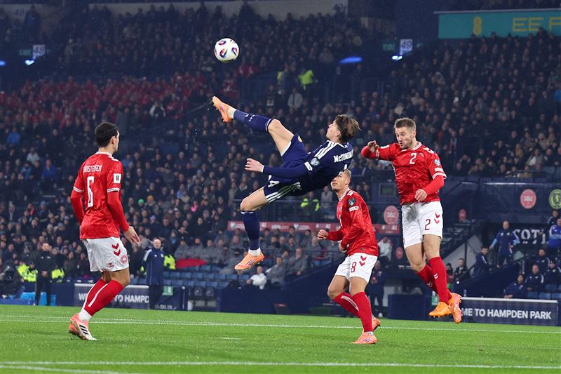 Scott McTominay makes it 1-0 with an overhead kick (Getty Images)