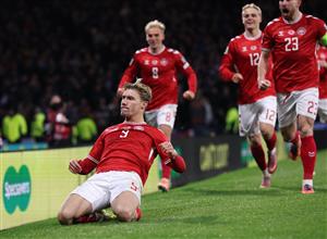 Rasmus Hojlund celebrates scoring his team's first goal (Getty Images)