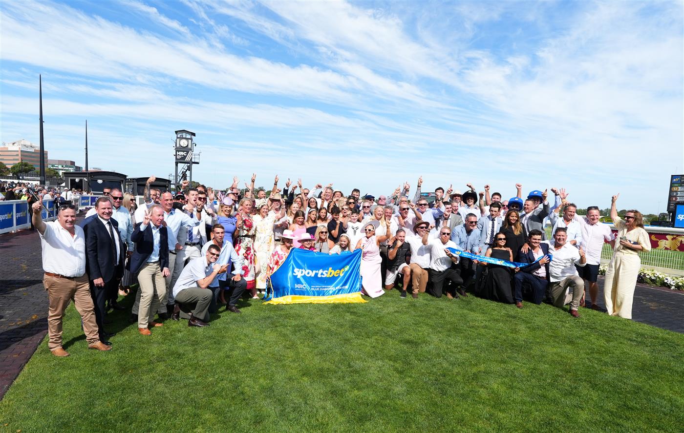 MELBOURNE, AUSTRALIA - FEBRUARY 21: Winning connections after Streisand won Race 8, the Sportsbet Blue Diamond Stakes during Melbourne Racing at Caulfield Racecourse on February 21, 2026 in Melbourne, Australia. (Photo by Vince Caligiuri/Getty Images)