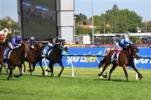 MELBOURNE, AUSTRALIA - FEBRUARY 21: Craig Williams riding Tropicus defeats Hedged in Race 9, the Sportsbet Oakleigh Plate during Melbourne Racing at Caulfield Racecourse on February 21, 2026 in Melbourne, Australia. (Photo by Vince Caligiuri/Getty Images)