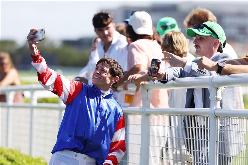 SYDNEY, AUSTRALIA - FEBRUARY 28: Craig Williams riding  Verona Rose win Race 6 Proven Thoroughbreds Guy Walter Stakes during Sydney Racing at Royal Randwick Racecourse on February 28, 2026 in Sydney, Australia. (Photo by Jeremy Ng/Getty Images)