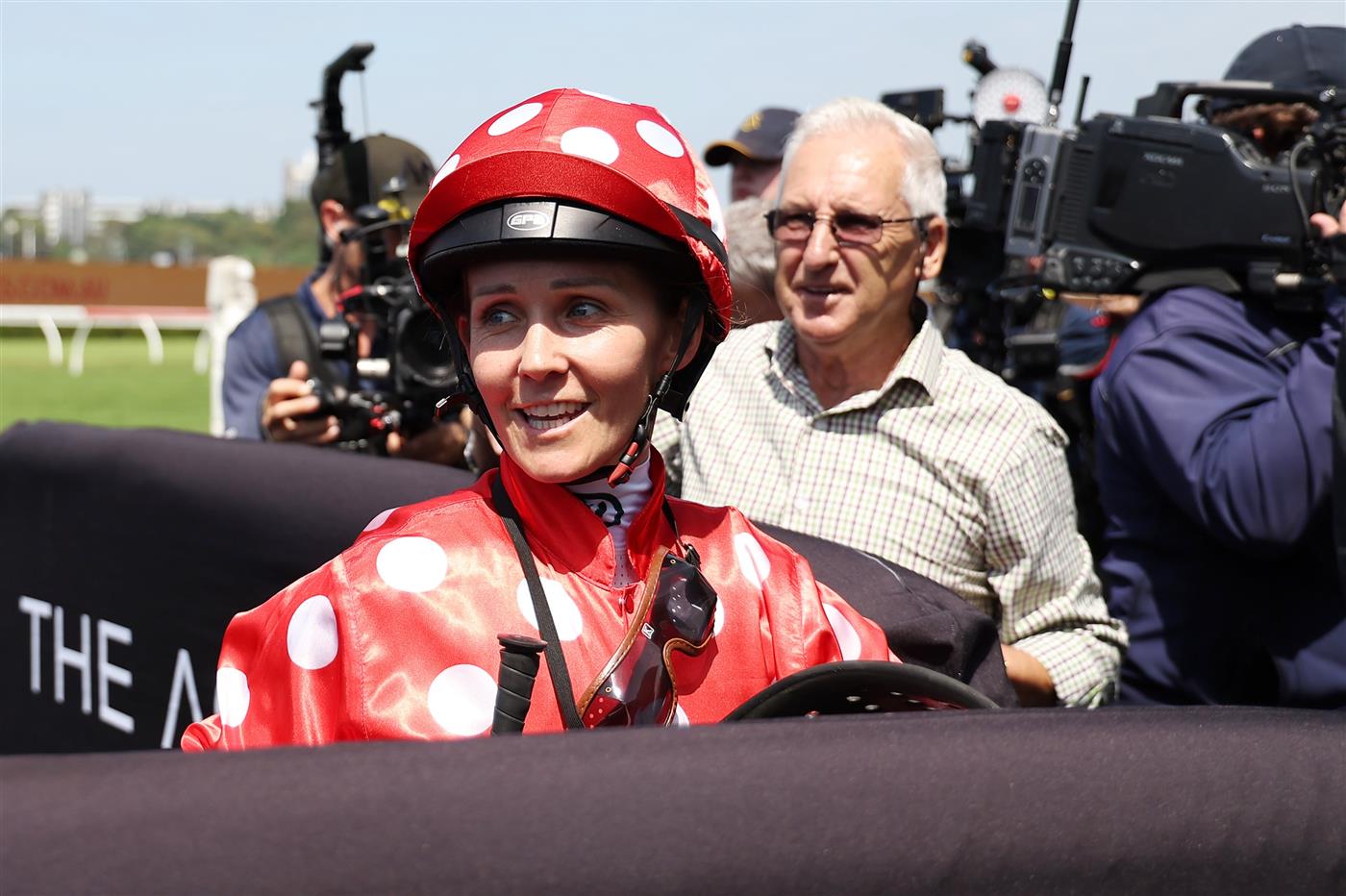 SYDNEY, AUSTRALIA - MARCH 07: Rachel King riding Zenmaster   win Race 1 Midway during Sydney Racing at Royal Randwick Racecourse on March 07, 2026 in Sydney, Australia. (Photo by Jeremy Ng/Getty Images)
