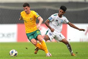 Shekh Morsalin of Bangladesh (R) (Getty Images)