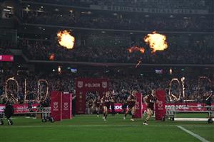 Harry Grant of the Queensland Maroons runs onto the field during Game 2 of the 2026 State of Origin series between the New South Wales Blues and Queensland Maroons at the Melbourne Cricket Ground on June 17, 2026 in Melbourne, Australia. (Getty)