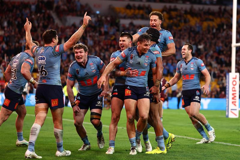 The Blues celebrate the series win (Getty)