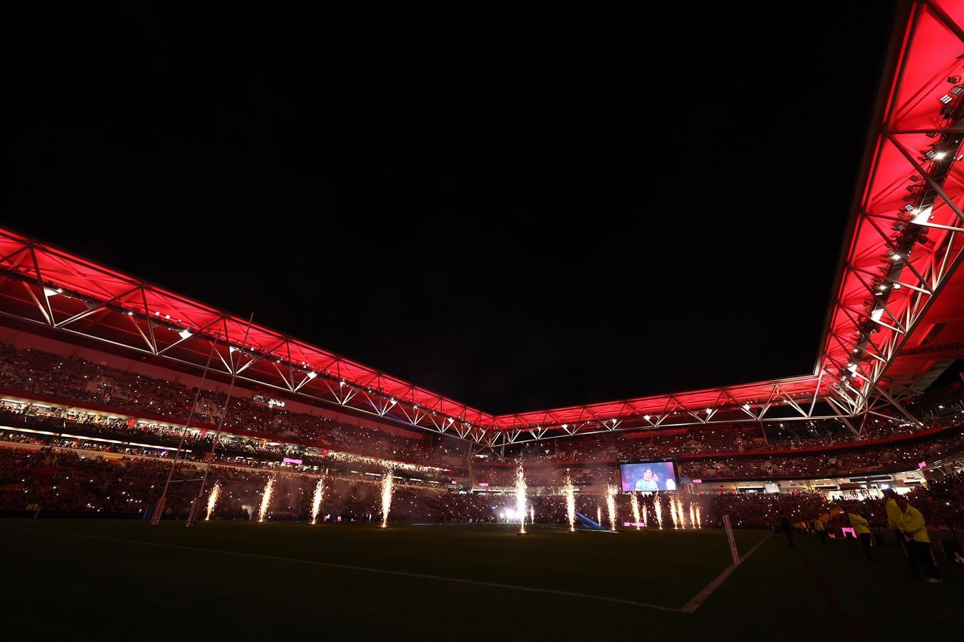 Fireworks light up Suncorp Stadium (Getty)