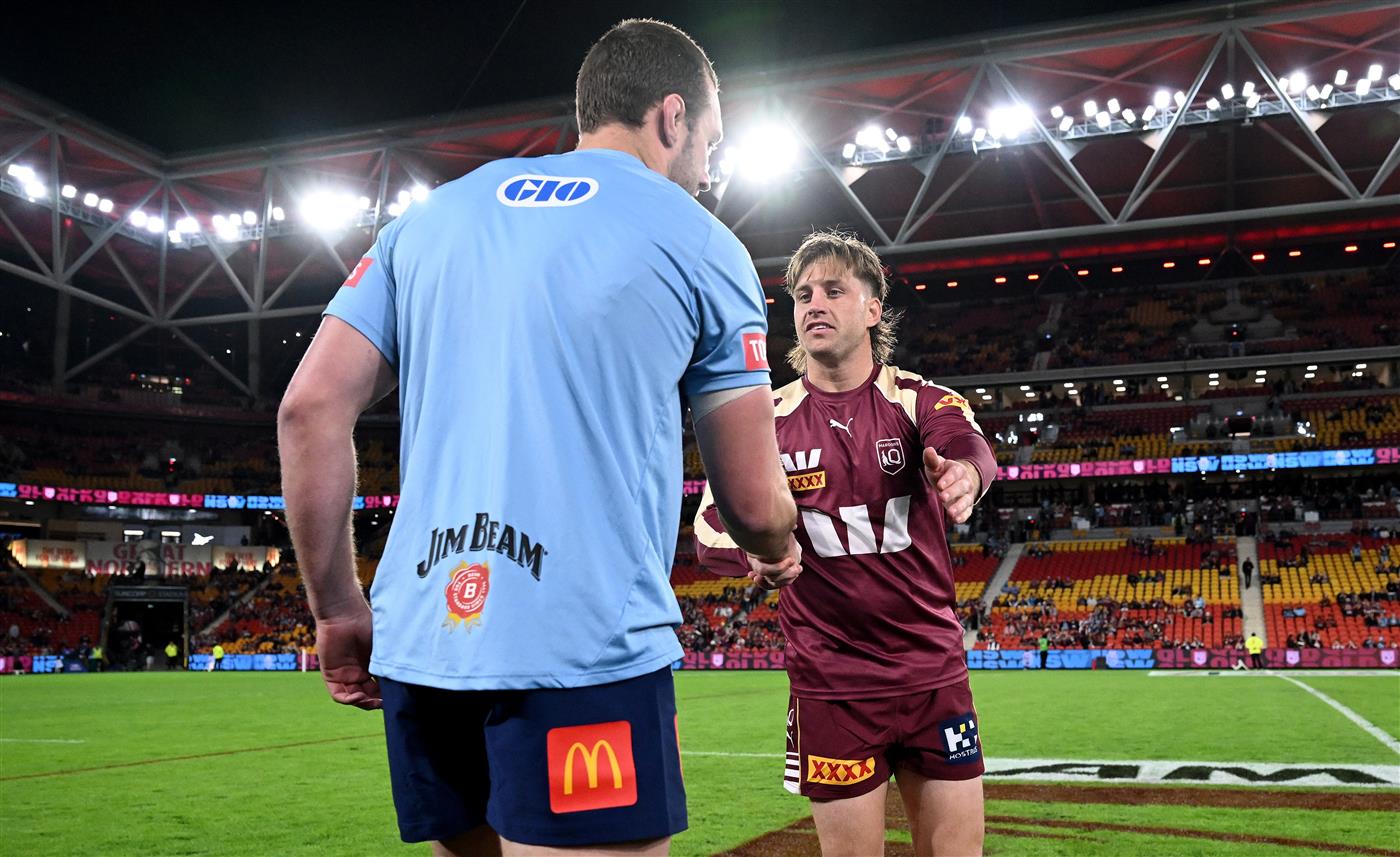 Captains meet before the decider (Getty)