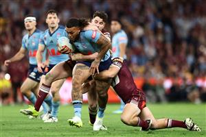 Fonua-Blake powers into contact (Getty)