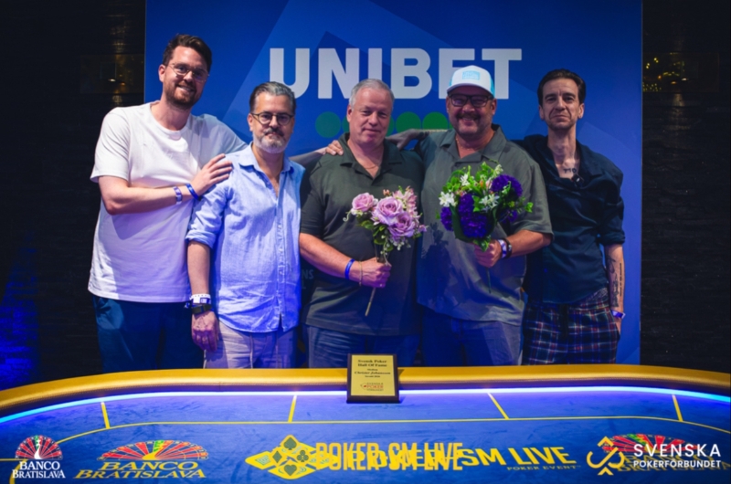 https://www.imageservera.com/cdn-cgi/image/format=webp/uploadedimages/202608/Aug07/CR_Svensk-Poker-Hall-of-Fame-7085915.jpg