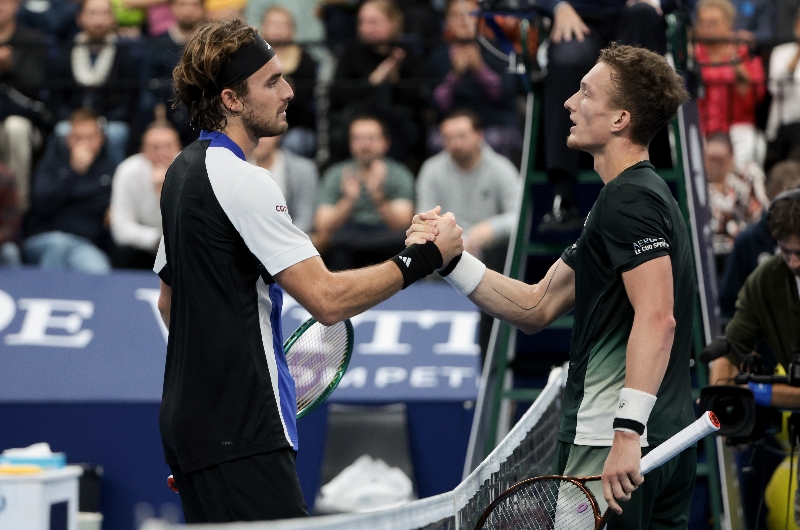 Tsitsipas in 5 Sets