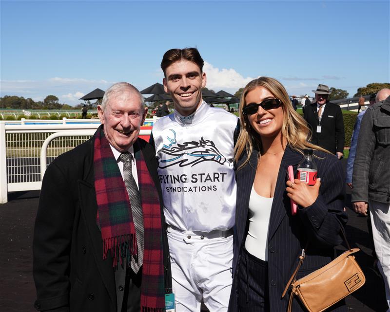 MELBOURNE, AUSTRALIA - SEPTEMBER 05: Jett Stanley poses with former champion jockey Gary Willetts after riding Behaviour to win race 3, the Edsa Group Handicap during Melbourne Racing at Sandown Racecourse on September 05, 2026 in Melbourne, Australia. (Photo by Vince Caligiuri/Getty Images)