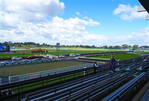 MELBOURNE, AUSTRALIA - SEPTEMBER 05: General view during Melbourne Racing at Sandown Racecourse on September 05, 2026 in Melbourne, Australia. (Photo by Vince Caligiuri/Getty Images)