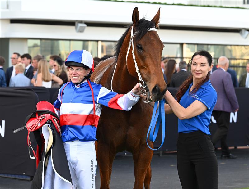 MELBOURNE, AUSTRALIA - SEPTEMBER 12: Craig Williams poses with Losesomewinmore after winning race 7, the Hkjc World Pool Bobbie Lewis Quality during Melbourne Racing at Flemington Racecourse on September 12, 2026 in Melbourne, Australia. (Photo by Vince Caligiuri/Getty Images)