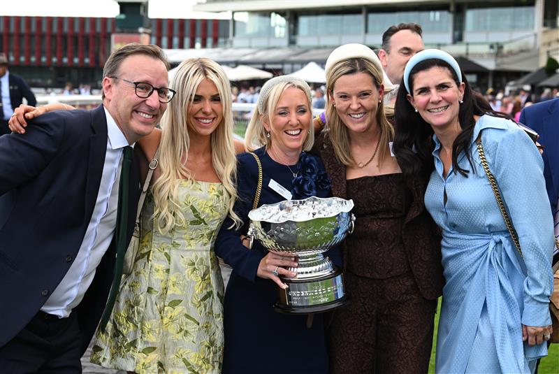 MELBOURNE, AUSTRALIA - SEPTEMBER 19: Connections of Birdman pose with trophy after winning race 7, the Henley Homes Underwood Stakes during Melbourne Racing at Caulfield Racecourse on September 19, 2026 in Melbourne, Australia. (Photo by Vince Caligiuri/Getty Images)