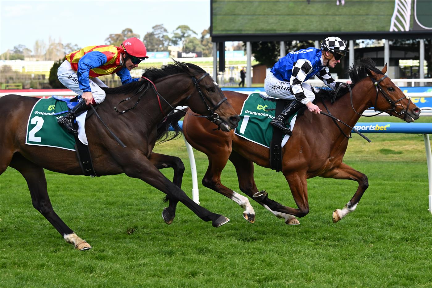 MELBOURNE, AUSTRALIA - SEPTEMBER 27: Mark Zahra riding Royal Supremacy defeats Ben Melham riding Future History in race 3, the Drummond Golf Jra Cup during Melbourne Racing at Caulfield Racecourse on September 27, 2026 in Melbourne, Australia. (Photo by Vince Caligiuri/Getty Images)