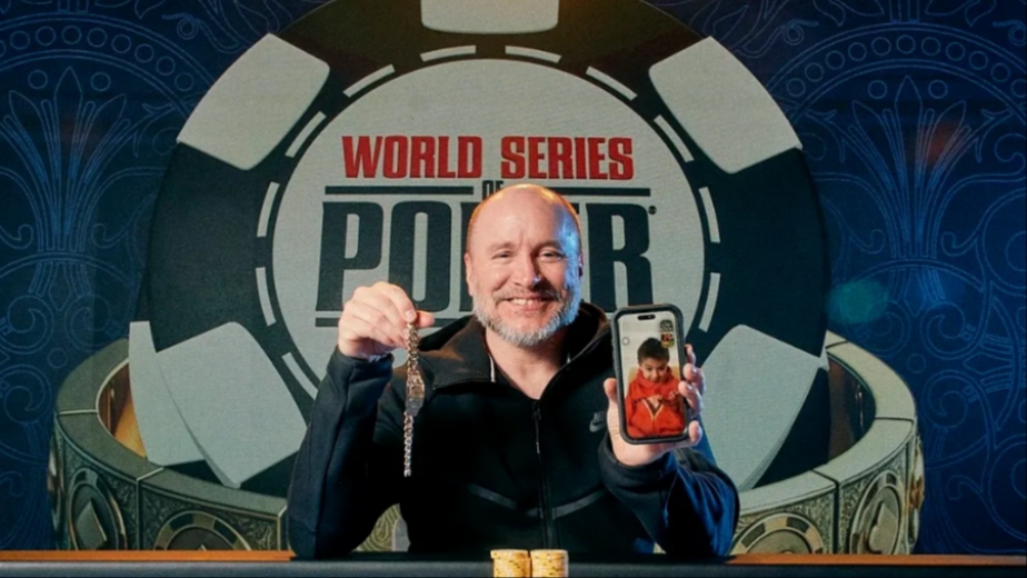 https://www.imageservera.com/cdn-cgi/image/format=webp/uploadedimages/202610/Oct01/CR_ORG_Mike-Leah-Wins-WSOP-Online-Bracelet-1104847.jpg