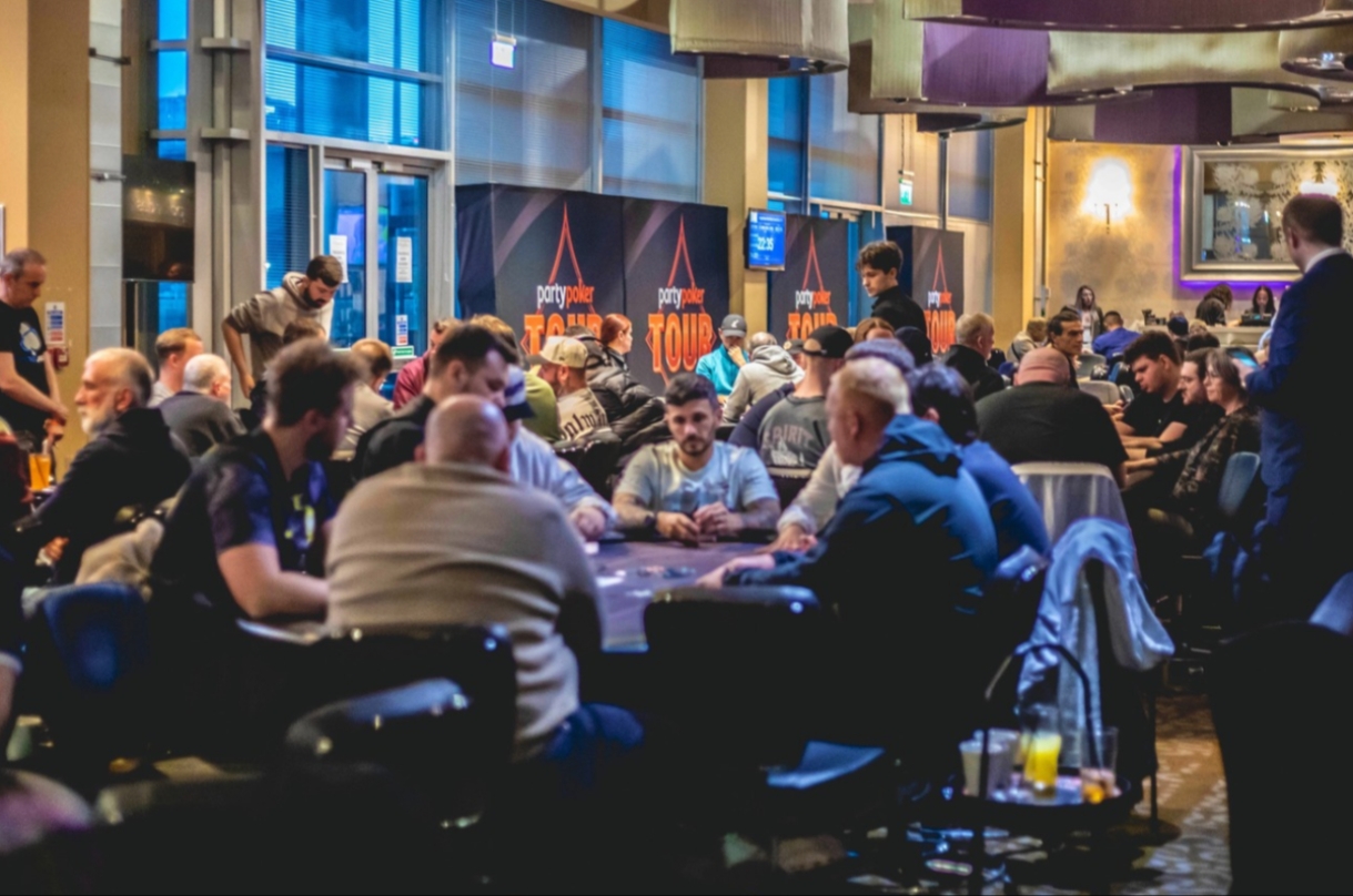 https://www.imageservera.com/cdn-cgi/image/format=webp/uploadedimages/202610/Oct02/CR_ORG_partypoker-2103998.jpg