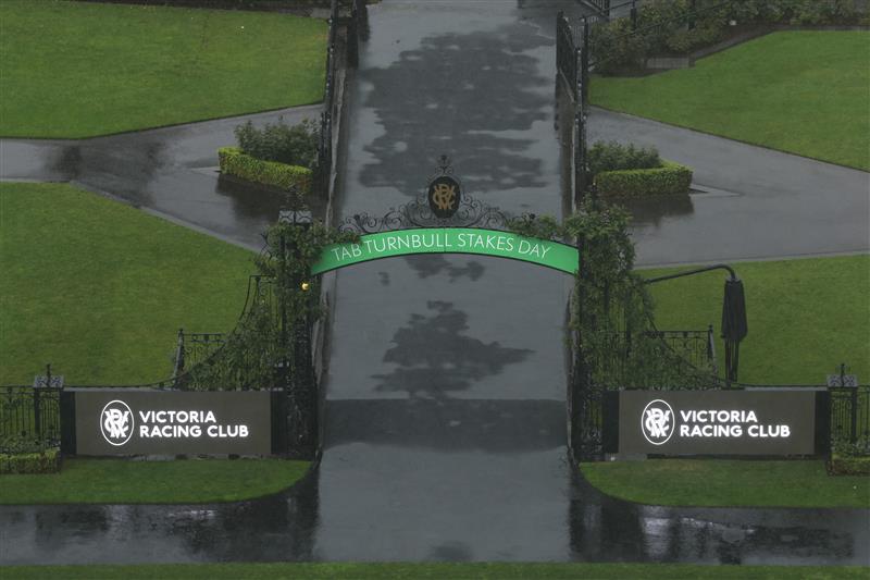 MELBOURNE, AUSTRALIA - OCTOBER 03: A general view as rain falls during Turnbull Stakes Day at Flemington Racecourse on October 03, 2026 in Melbourne, Australia. (Photo by Robert Cianflone/Getty Images)