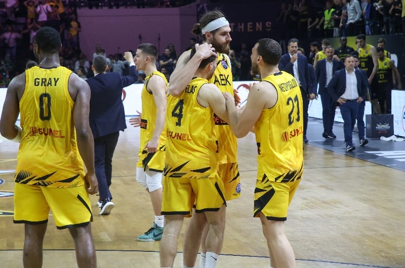 AEK to Cover