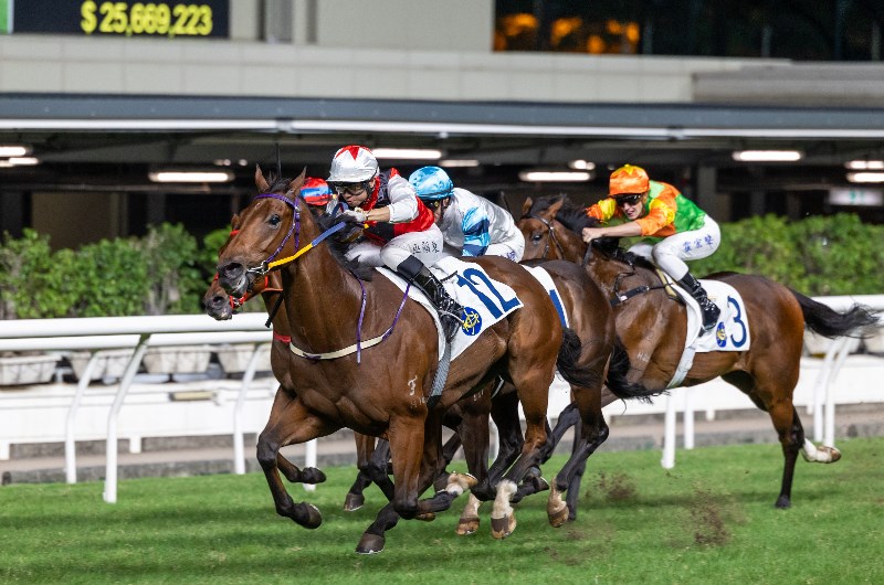 Horse Racing in Hong Kong