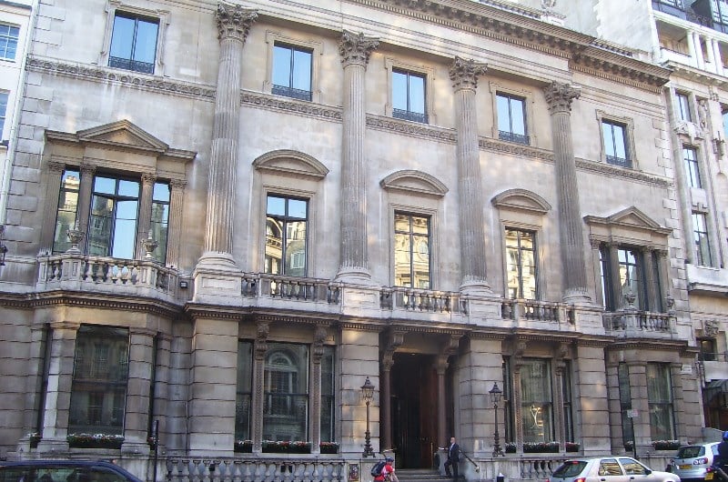 crockfords london luxurious casino