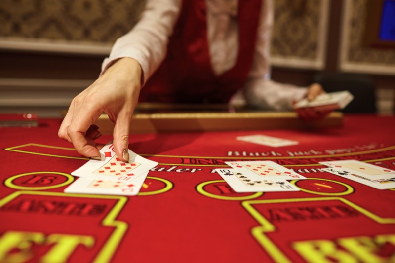 D’Alembert Blackjack Method at the casino