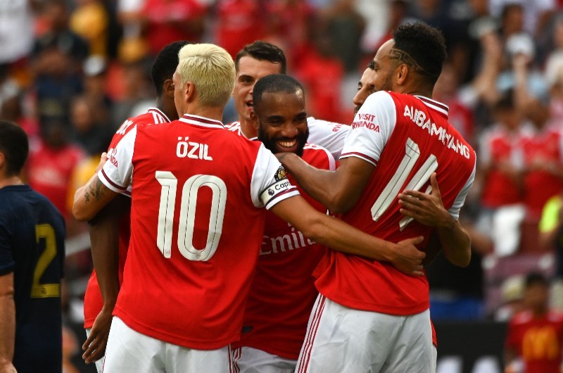 Arsenal laban kay Burnley Arsenal vs Burnley
