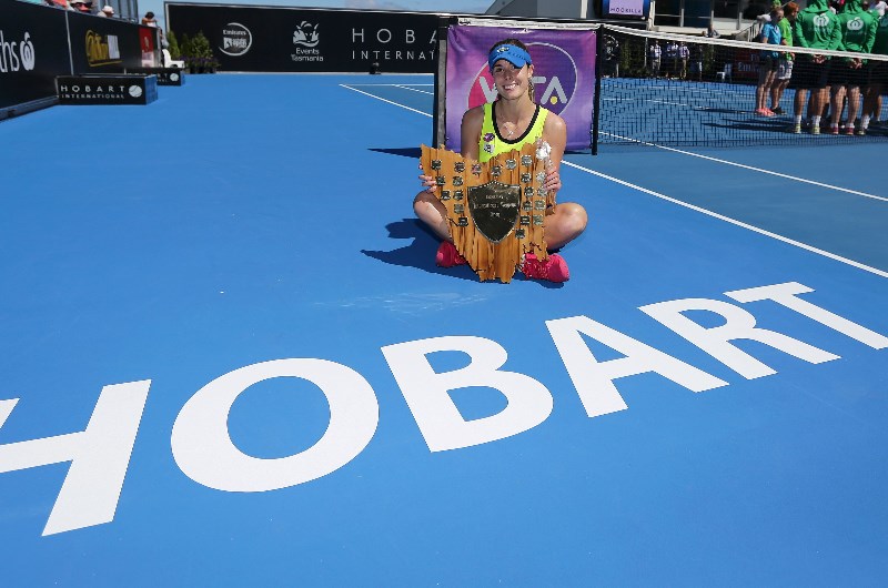 https://www.imageservera.com/uploadedimages/202001/Jan17/CR_WTA-Hobart-2454.jpg