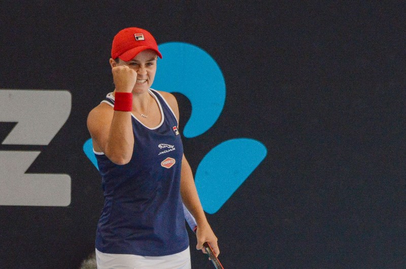 WTA Australian Open: Ashleigh Barty vs Lesia Tsurenko ...