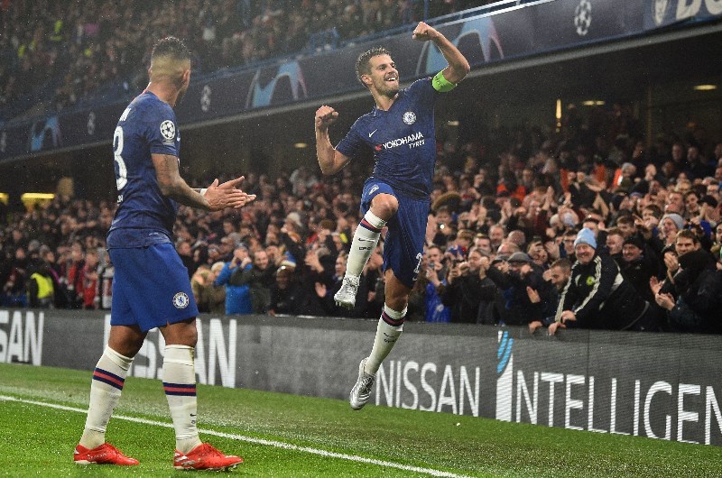 chelsea celebrate uefa