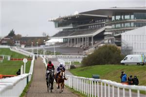 CHELTENHAM, ENGLAND - OCTOBER 24: Runners and riders go to post for the Masterson Holdings Hurdle at Cheltenham Racecourse on October 24, 2020 in Cheltenham, England. (Photo by David Davies - Pool / Getty Images)