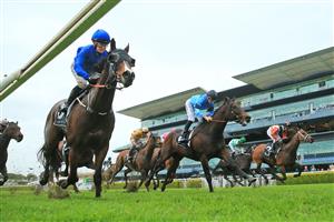 SYDNEY, AUSTRALIA - OCTOBER 24: Rachel King on Hilo wins race 8 the Southern Cross Handicap during Sydney Racing at Royal Randwick Racecourse on October 24, 2020 in Sydney, Australia. (Photo by Mark Evans/Getty Images)