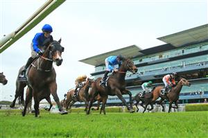 SYDNEY, AUSTRALIA - OCTOBER 24: Rachel King on Hilo wins race 8 the Southern Cross Handicap during Sydney Racing at Royal Randwick Racecourse on October 24, 2020 in Sydney, Australia. (Photo by Mark Evans/Getty Images)