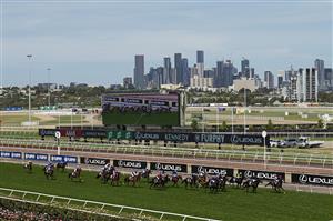 MELBOURNE, AUSTRALIA - NOVEMBER 03: The field make their way down the straight during Race 7, the Lexus Melbourne Cup, during 2020 Lexus Melbourne Cup Day at Flemington Racecourse on November 03, 2020 in Melbourne, Australia. (Photo by Daniel Pockett/Getty Images for the VRC)