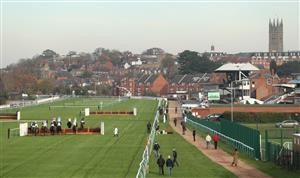 WARWICK, ENGLAND - NOVEMBER 06: A general view of runners and riders in the Bet At racingtv.com Handicap Hurdle at Warwick Racecourse on November 6, 2020 in Warwick, England. (Photo by David Davies - Pool / Getty Images)