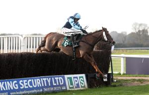 WARWICK, ENGLAND - NOVEMBER 06: Accordingtogino ridden by Harry Skelton jumps a fence before winning the Racing TV Profits Returned To Racing Handicap Chase at Warwick Racecourse on November 6, 2020 in Warwick, England. (Photo by David Davies - Pool / Getty Images)
