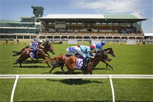 NEWCASTLE, AUSTRALIA - NOVEMBER 14: Rachel King on Sliders (blue) wins race 1 the Sage Painting Max Lees Classic during Racing at Newcastle Racecourse on November 14, 2020 in Newcastle, Australia. (Photo by Mark Evans/Getty Images)