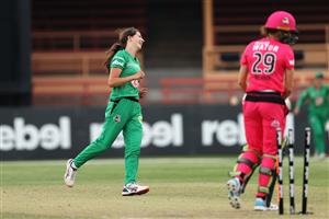 SYDNEY, AUSTRALIA - NOVEMBER 22: Tess Flintoff of the Stars celebrates dismissing Erin Burns of the Sixers during the Women's Big Bash League WBBL match between the Melbourne Stars and the Sydney Sixers at North Sydney Oval, on November 22, 2020, in Sydney, Australia. (Photo by Cameron Spencer/Getty Images)