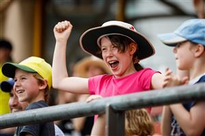 SYDNEY, AUSTRALIA - NOVEMBER 22: Fans cheer on during the Women's Big Bash League WBBL match between the Melbourne Stars and the Sydney Sixers at North Sydney Oval, on November 22, 2020, in Sydney, Australia. (Photo by Hanna Lassen/Getty Images)