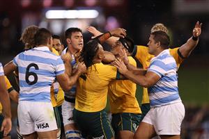 NEWCASTLE, AUSTRALIA - NOVEMBER 21: A fight breaks out during the 2020 Tri-Nations match between the Australian Wallabies and the Argentina Pumas at McDonald Jones Stadium on November 21, 2020 in Newcastle, Australia. (Photo by Cameron Spencer/Getty Images)
