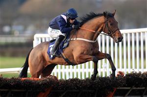 WETHERBY, UNITED KINGDOM - NOVEMBER 25: Kiplin ridden by jockey Sean Quinlan clear a fence during the the Follow @racingtv On Twitter Novices' Hurdle (GBB Race) at Wetherby Racecourse on November 25, 2020 in Wetherby, England. (Photo by Mike Egerton - Pool/Getty Images)