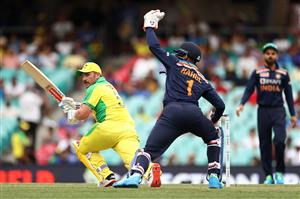 SYDNEY, AUSTRALIA - NOVEMBER 29: Aaron Finch of Australia bats during game two of the One Day International series between Australia and India at Sydney Cricket Ground on November 29, 2020 in Sydney, Australia. (Photo by Ryan Pierse/Getty Images)