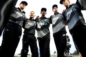 TAURANGA, NEW ZEALAND - NOVEMBER 30: New Zealand hiuddle togeather before game three of the International Twenty20 series between New Zealand and the West Indies at Bay Oval on November 30, 2020 in Tauranga, New Zealand. (Photo by Phil Walter/Getty Images)
