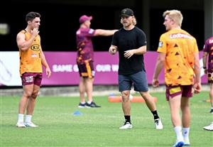 BRISBANE, AUSTRALIA - DECEMBER 01: Brisbane Lions AFL player Daniel Rich is seen giving tips to Brodie Croft and Tom Dearden during a Brisbane Broncos NRL training session at the Clive Berghofer Centre on December 01, 2020 in Brisbane, Australia. (Photo by Bradley Kanaris/Getty Images)