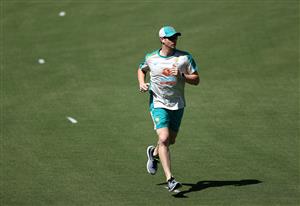 CANBERRA, AUSTRALIA - DECEMBER 01: Steve Smith of Australia runs laps during an Australian ODI nets session at Manuka Oval on December 01, 2020 in Canberra, Australia. (Photo by Ryan Pierse/Getty Images)