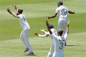 SYDNEY, AUSTRALIA - DECEMBER 07: Mohammed Siraj of India and team mates appeal unsuccessfully for a wicket during day two of the three-day tour match between Australia A and India A at Drummoyne Oval on December 07, 2020 in Sydney, Australia. (Photo by Mark Metcalfe/Getty Images)